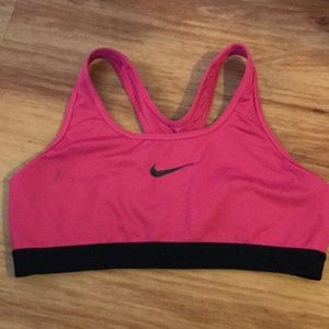 Nike Pro Sports Bra